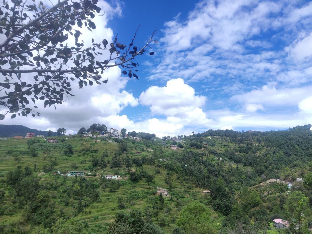 Orchard Hill Retreat Hotel Mukteshwar Buitenkant foto